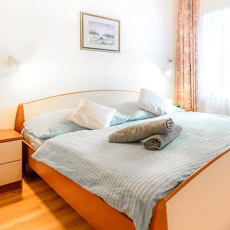 Presslauer Mori - Haus Irmgard 아파트 상트칸지안